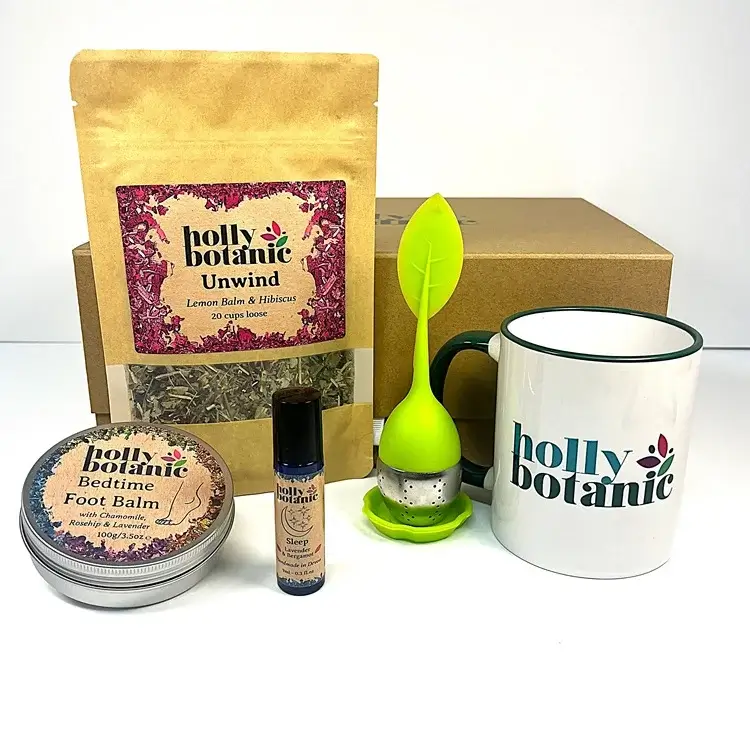 Sweet Dreams Gift set includes 20 cup unwind tisane, sleep pulse point oil, bedtime foot balm, mug and infuser. Presented in a magnetic-close, cardboard gift box.