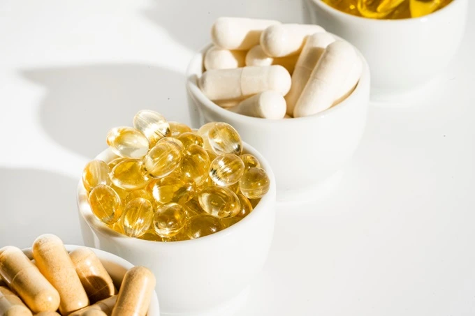 Natural supplements for endometriosis include Curcumin, Omega 3 and probiotic.